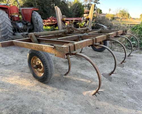 Cincel Corti de 9 Puas, con Rejas en Buen Estado.