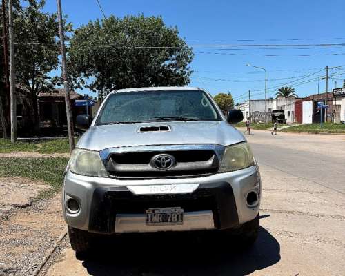 Toyota Hilux 3.0 4X4 SR