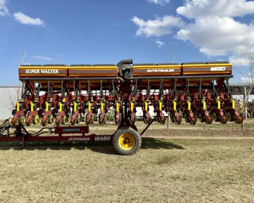 Súper Walter W630 Auotrailer 16/52 Neumática Variable