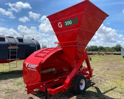 Embolsadora de Granos Aumec Equipada con Barra de Mando