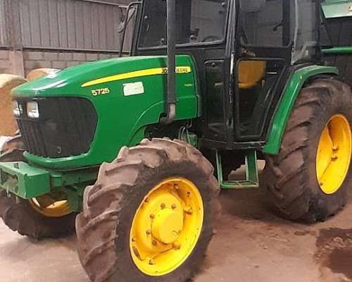 Tractor John Deere 5725