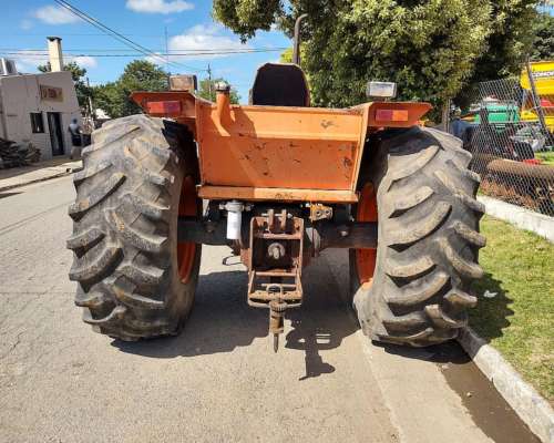 Tractor Zanello UP-100 en muy Buen Estado