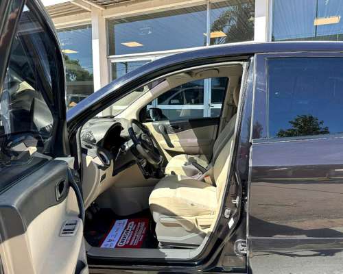 Koleos 2.5 M/T Expression 4X2 año 2009 Impecable Orio Hnos