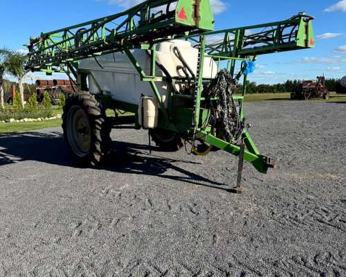 Pulverizador Metalfor para 3000 Lts