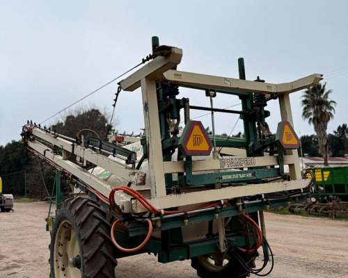 Pulverizador Pampero Tetra Full 3000 de 3000 Lts de 21 Mts
