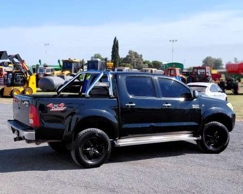 Toyota Hilux SRV 4X4 año 2007 340.000 km