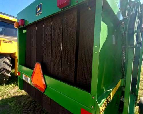 Rotoenfardadora John Deere 566 año 2000