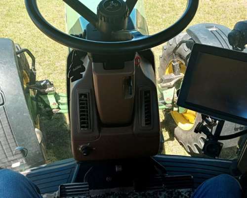 Tractor John Deere 8 340r año 2007.