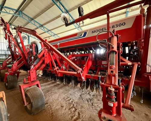 Sembradora Monumental de 39 a 21 S Modulos con Kit GG Neumat