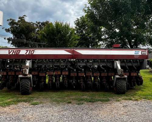 Sembradora VHB 710 2006