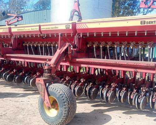 Vendo Sembradora Bertini 33 a 21 muy Buena