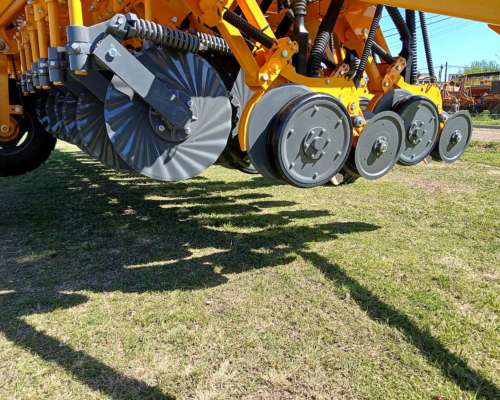 Sembradora Agrometal FX 33 a 21cm