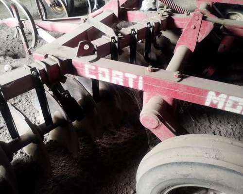 Doble Acción Corti 44