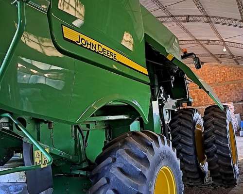 John Deere S670. DT. año 2017. 8000 Hs