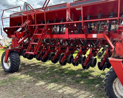 Sembradora Crucianelli Gringa 16 Surcos