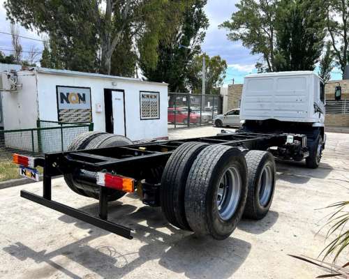 Mercedes Benz 1720 2012 Chasis Largo con Eje Neumatico