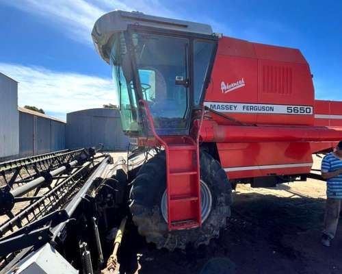 Cosechadora Massey Ferguson 5650