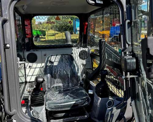 Minicargadora Iron Xc740c Nueva