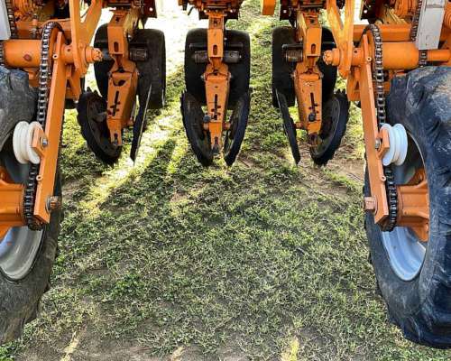 Sembradora Agrometal TX Mega 20 a 42, año 2002, Fertilizacio