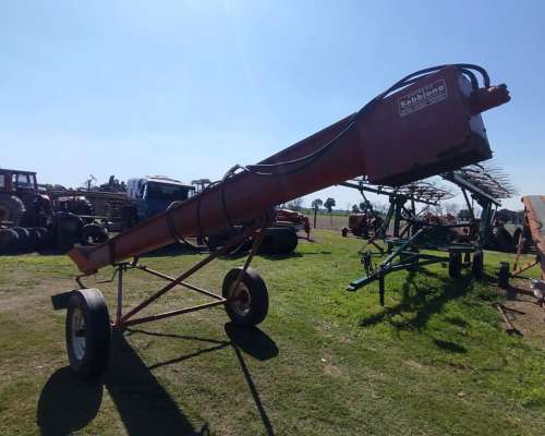 Chimango Elevador de Granos y Pastos. Pierini