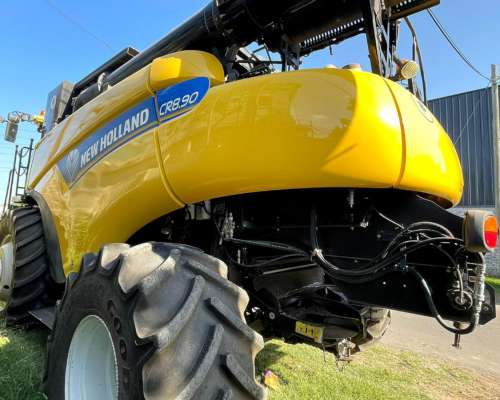 Cosechadora New Holland CR8.90 - Usada, año 2017