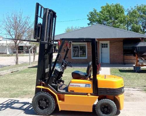 Autoelevador Komatsu Disel 2,5tn