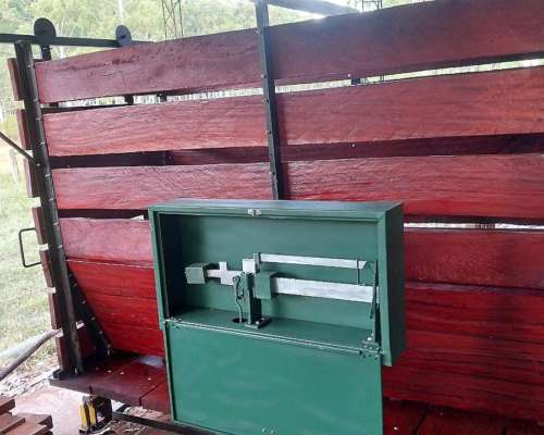 Vendo Báscula 1500kg Nueva