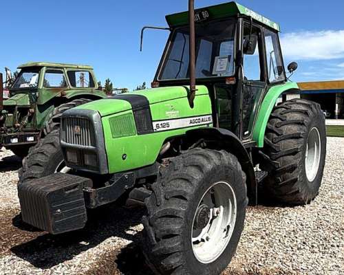 Tractor Agco Allis 6.125 - 2004