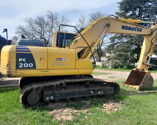 Excavadora Komatsu PC200 2017