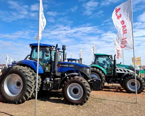 Tractor Lovol TR 1504 - Motor 6.5 Lts - Transmisión Carraro