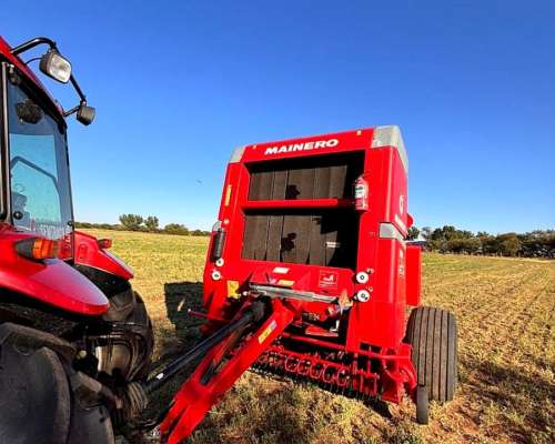 Rotoenfardadora 5887 con Atador de RED