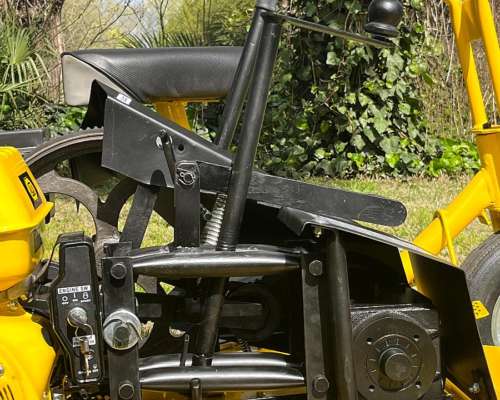 Tractocortadora de Cesped 90 cm de Corte - Motor de 15 HP AE