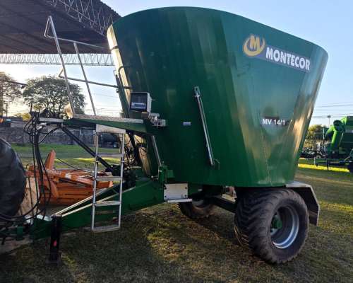 Vertical Montecor 14m3 con Reductora y Balanza Magris