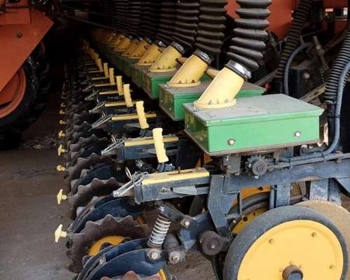 Sembradora Dumaire 810 de 26 a 42 año 2017