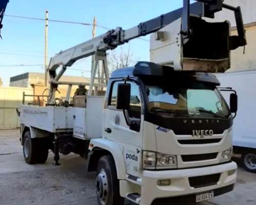 Iveco Vertis año 2016 con Grúa CBT 16 Mts.