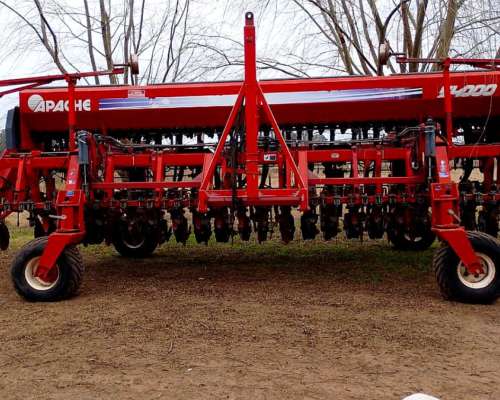 Sembradora Apache 54000 41l a 17,5cm año 2015