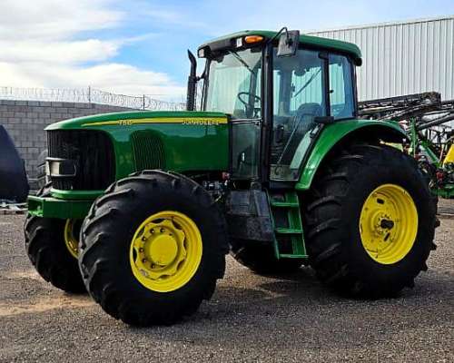 Tractor John Deere 7515 año 2010