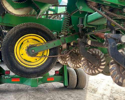 Autotrailer JD Mod: 1740 de 16 a 0.525 Neumatica (original)