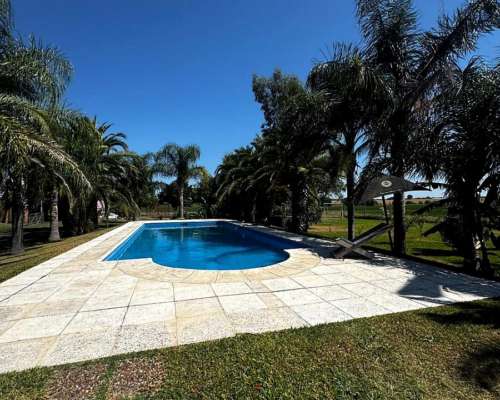 Campo Agrícola con Mejoras 27 Has.