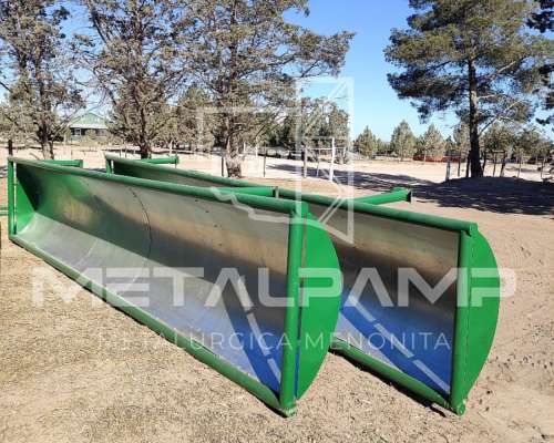 Comederos Lineales Tambor y Plástico .