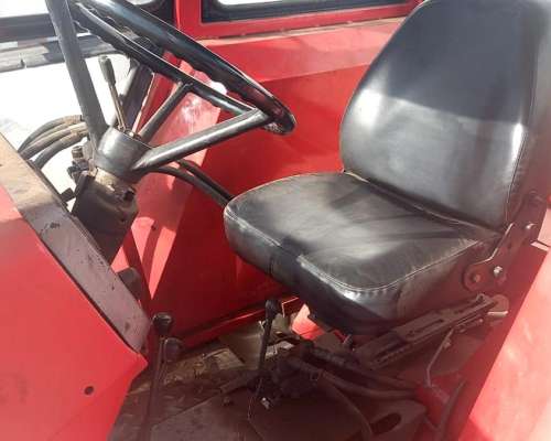 Masey 1615 con Pala Frontal