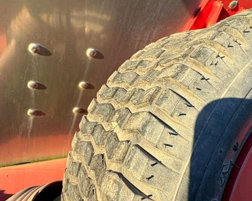 Fertilizadora Yomel Impala 10.000 Acero Inoxidable