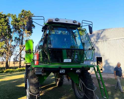 Pulverizador Metalfor 2750 Reacondicionada 2003, 3000 Hs