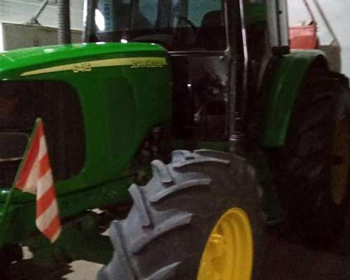 Tractor John Deere 6145, año 2005, 9.000 Hs Motor