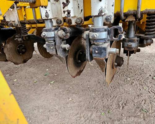 Sembradora Ascanelli RS 3000 16/52 Mecanica Fert Simple.