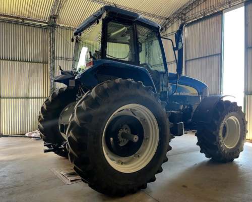 Tractor New Holland TM 7010