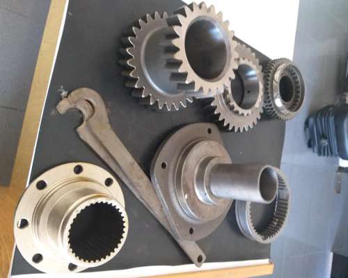 Reparaciones y Repuestos para Tractores Zanello, Pauny, Etc.