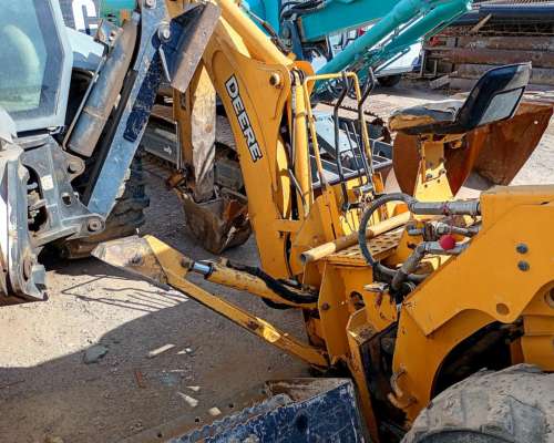 Minicargadora Marca CAT Modelo 236d con Brazo Retro J.deere