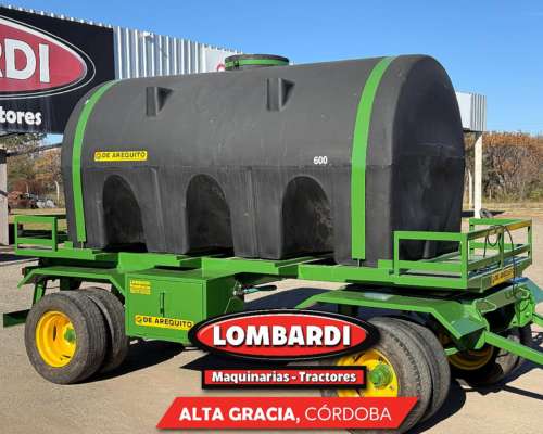 Acoplado Tanque de Arequito para 6000 Litros Disponible