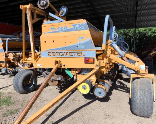 Agrometal 18-52, Neumática, año 2012, 2 Módulos Fert Lateral